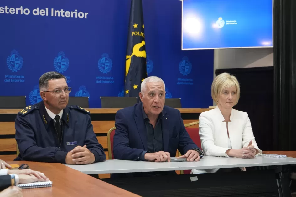 Imagen de Cooperación internacional: OEA y BID trabajarán de forma conjunta con el Ministerio en control de armas