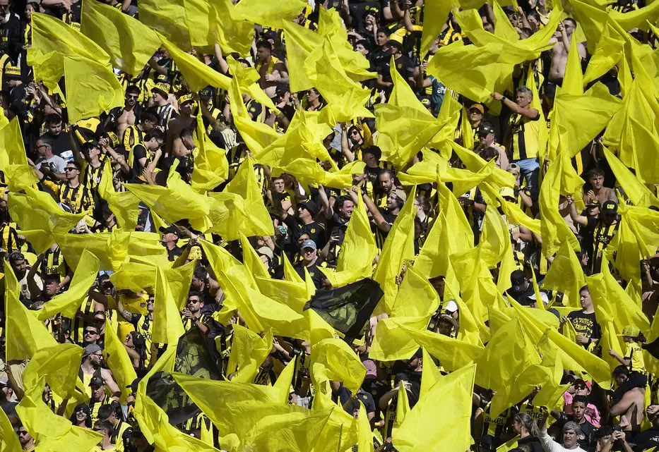 Imagen de El informe de la Comisión de Seguridad de la AUF sobre el clásico compromete a Peñarol
