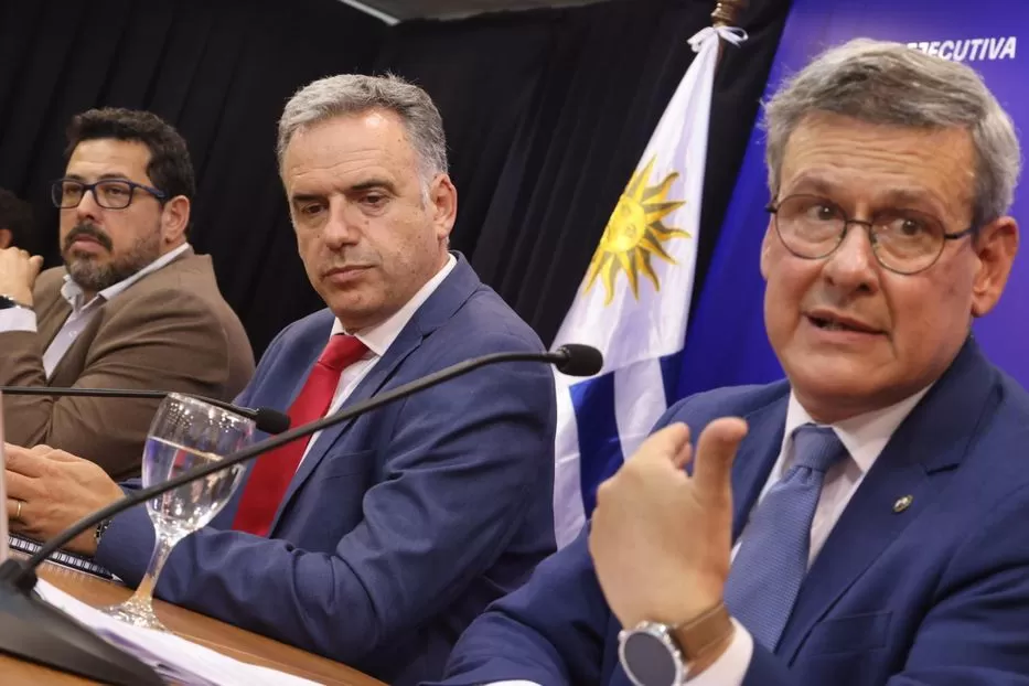 Imagen de Gobierno anunció que demandará a Cardama y rescindirá contrato por patrullas oceánicas