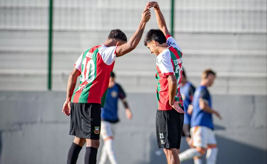 Imagen de Apertura: las tablas de posiciones al cabo de la segunda fecha y detalles de la tercera