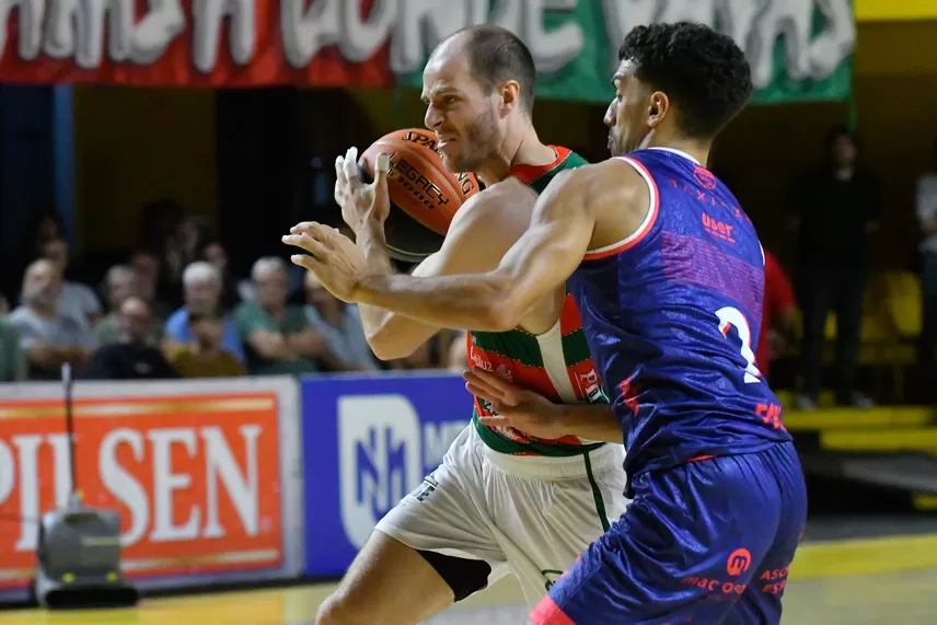 Imagen de Básquet: Aguada mostró carácter y derrotó por 70-64 a Goes en el Palacio Peñarol