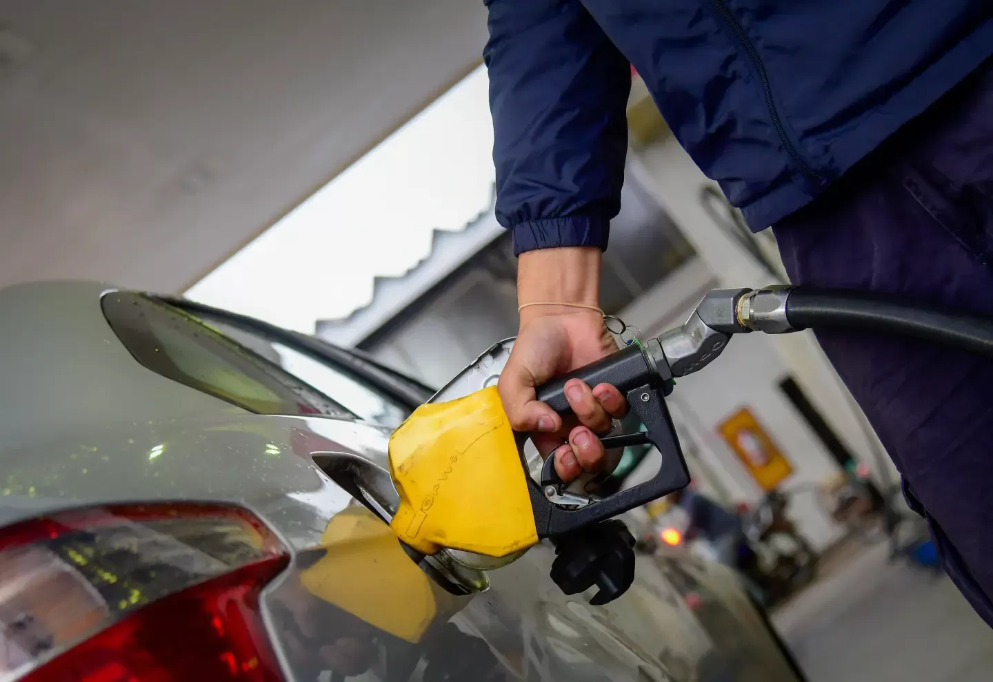 Imagen de El sindicato de Ancap resolvió un paro en la planta de distribución de combustibles y puede complicar su abastecimiento