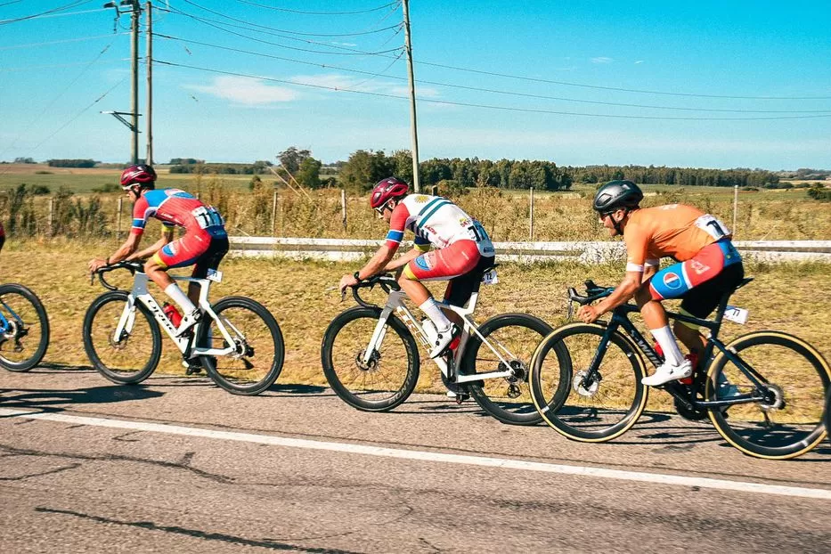 Imagen de Rutas de América: el argentino Alejandro Quilci ganó ajustadamente la quinta etapa