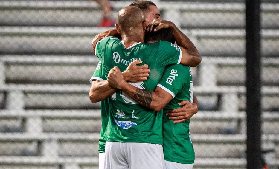 Imagen de Segunda División: Colón venció a Paysandú abriendo la primera fecha del Torneo Competencia